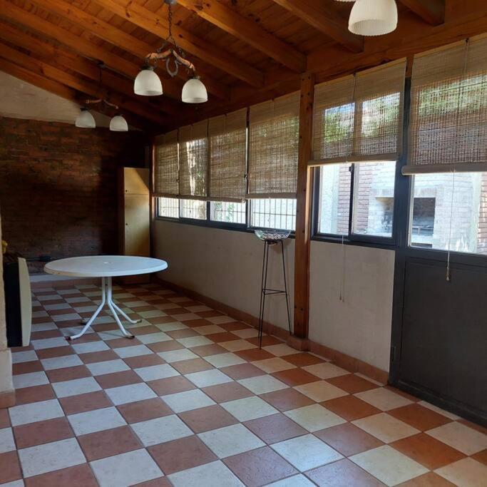 Casa En La Ciudad De A 8 Cuadras Plaza Principal
